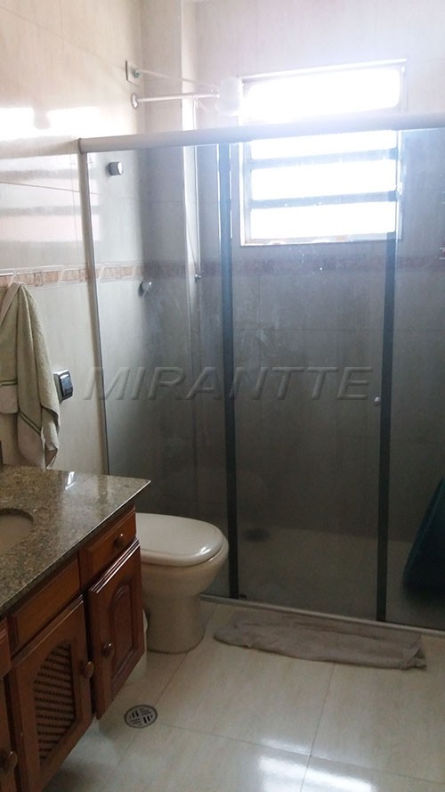 Sobrado com 3 quartos em Imirim