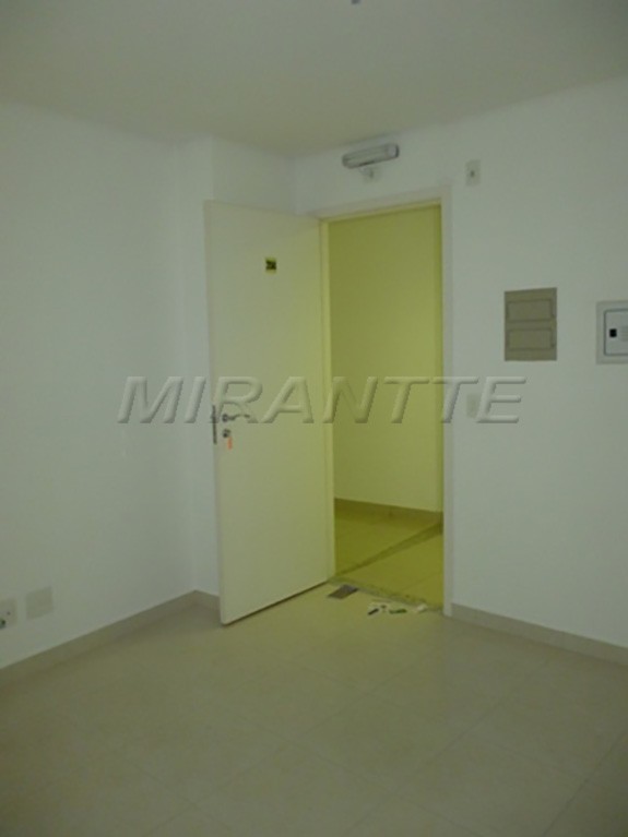 Comercial de 32m² em Santana