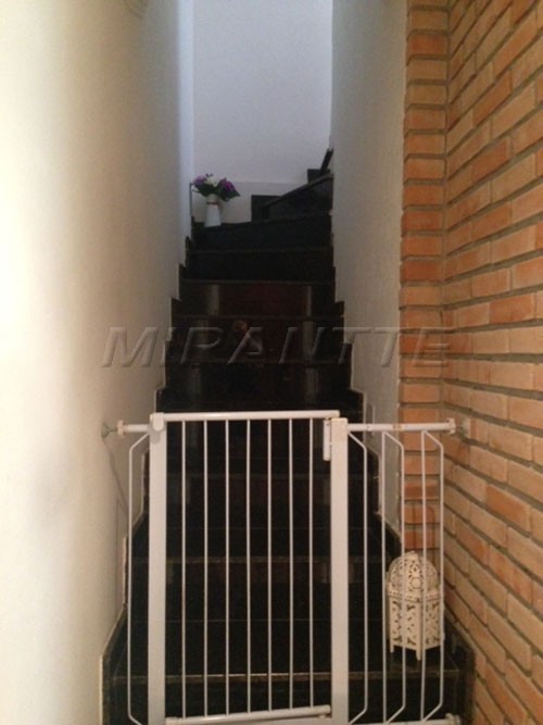 Cond. fechado de 90m² com 3 quartos em Jardim Leonor Mendes De Barros