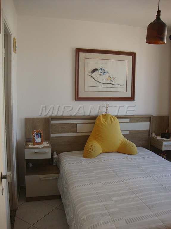 Apartamento com 3 quartos em Santana