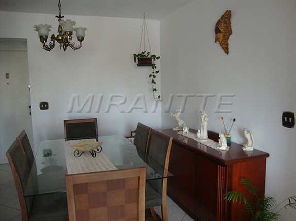 Apartamento com 3 quartos em Santana