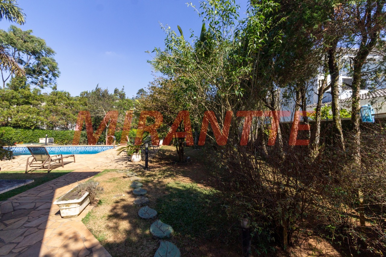 Sobrado de 440m² com 4 quartos em Serra Da Cantareira