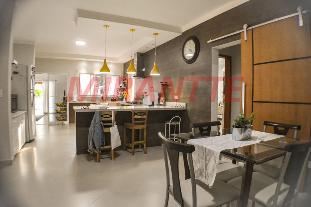 Casa terrea de 454m² com 4 quartos em Alpes de Caieiras