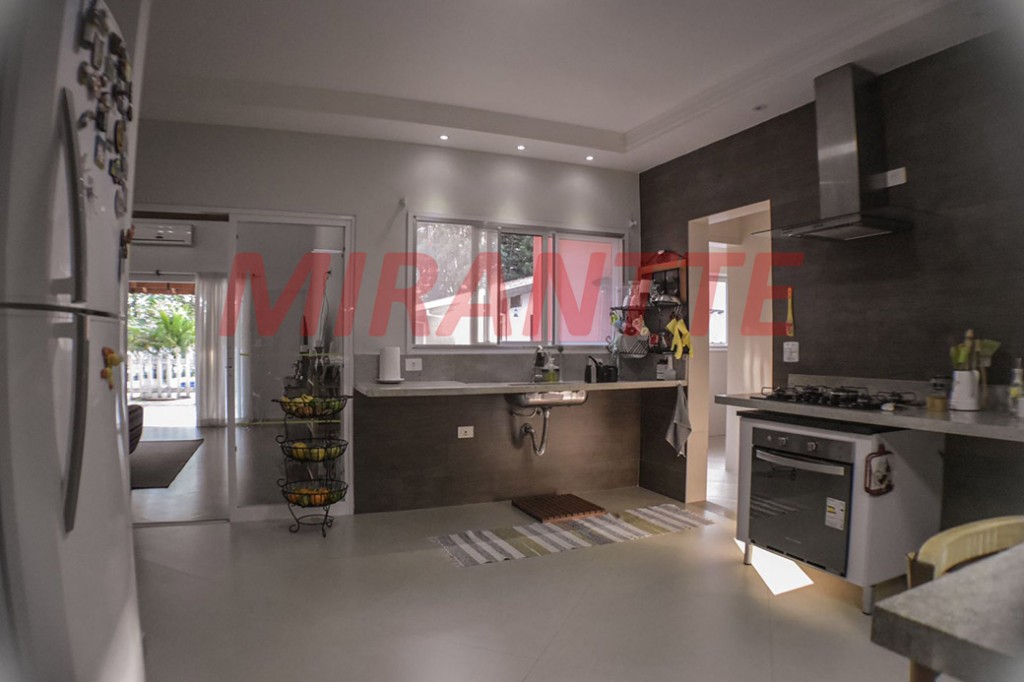 Casa terrea de 454m² com 4 quartos em Alpes de Caieiras