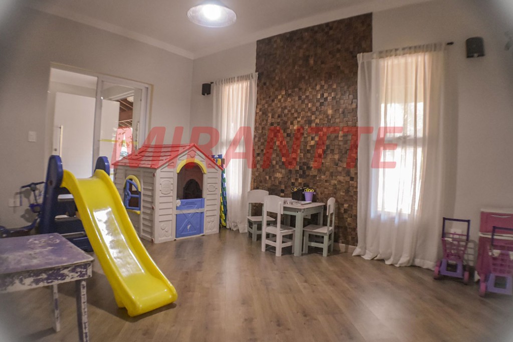 Casa terrea de 454m² com 4 quartos em Alpes de Caieiras