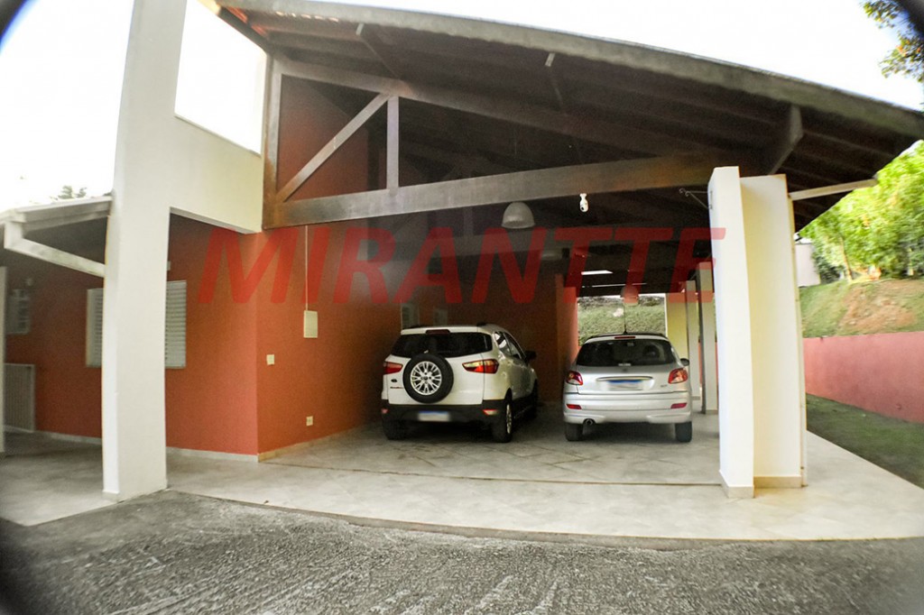 Casa terrea de 454m² com 4 quartos em Alpes de Caieiras
