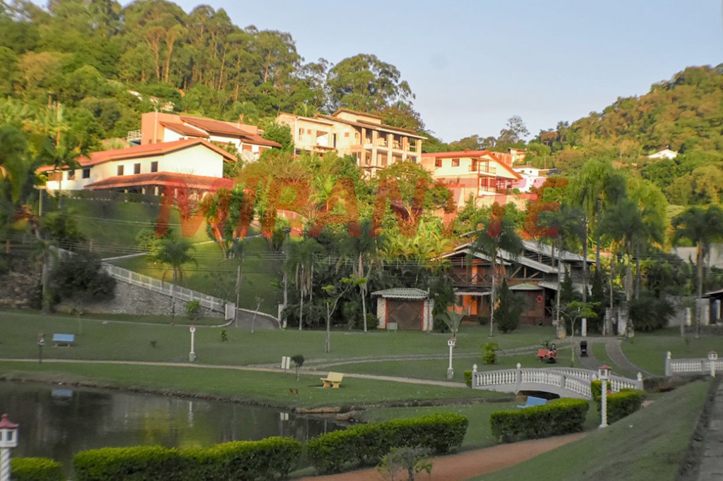 Casa terrea de 454m² com 4 quartos em Alpes de Caieiras