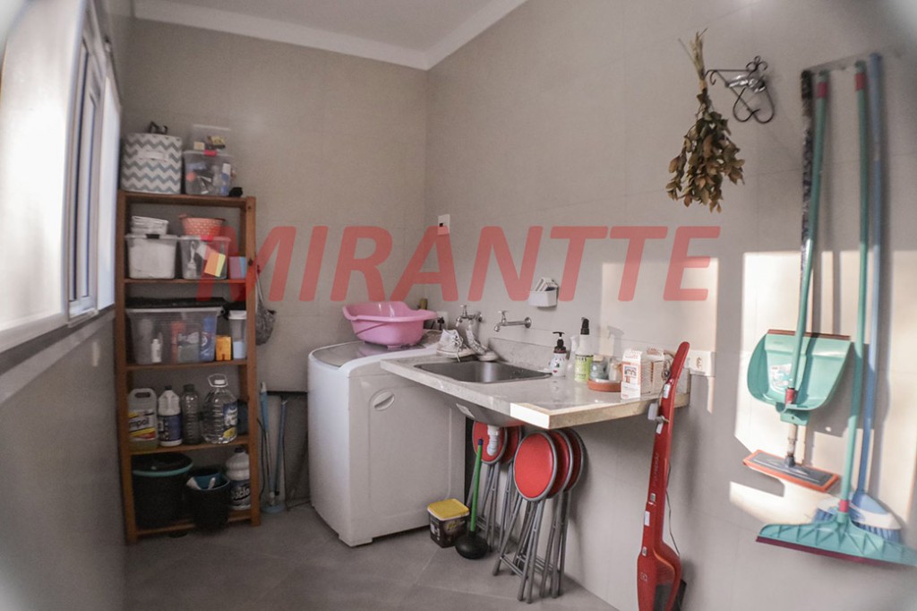 Casa terrea de 454m² com 4 quartos em Alpes de Caieiras