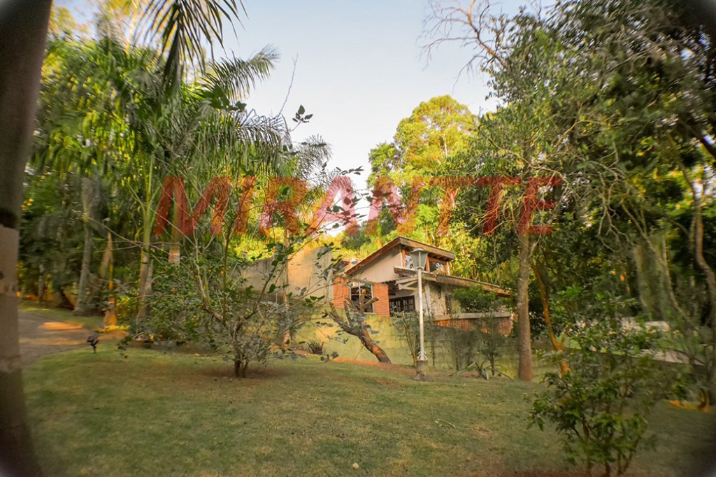 Casa terrea de 454m² com 4 quartos em Alpes de Caieiras