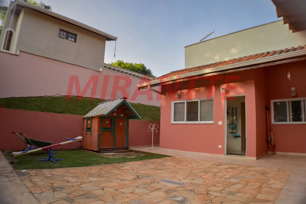 Casa terrea de 454m² com 4 quartos em Alpes de Caieiras