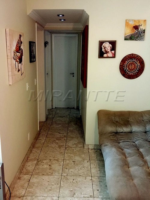 Apartamento de 70m² com 3 quartos em Horto Florestal