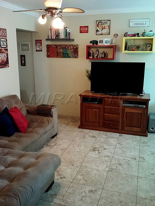Apartamento de 70m² com 3 quartos em Horto Florestal