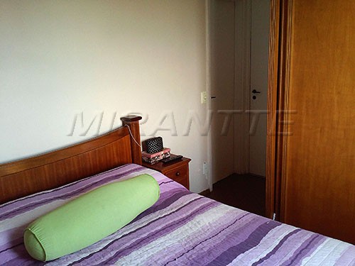 Apartamento de 70m² com 3 quartos em Horto Florestal