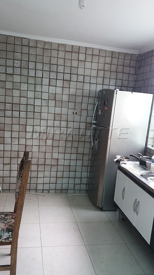 Sobrado de 170m² com 4 quartos em Vila Mazzei