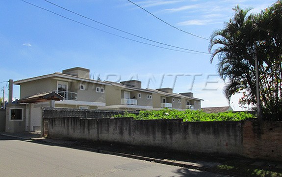Terreno de 1002m² em Jardim Estância Brasil