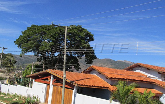 Terreno de 1002m² em Jardim Estância Brasil