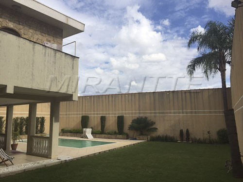 Casa terrea de 400m² com 3 quartos em Jardim São Paulo