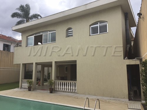Casa terrea de 400m² com 3 quartos em Jardim São Paulo