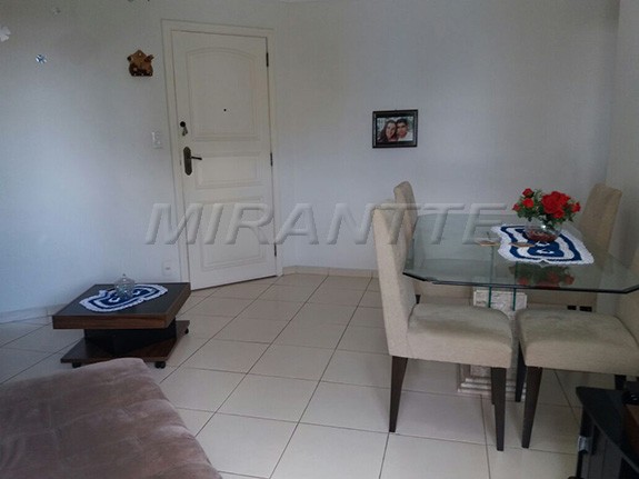 Apartamento de 58m² com 2 quartos em Limão