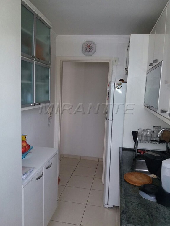 Apartamento de 58m² com 2 quartos em Limão