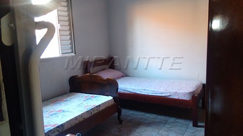 Casa terrea de 130m² com 2 quartos em Vila Nivi