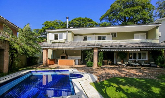 Sobrado de 650m² com 4 quartos em Vila Tramontano
