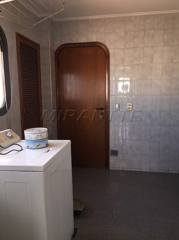 Apartamento de 211m² com 4 quartos em Santana
