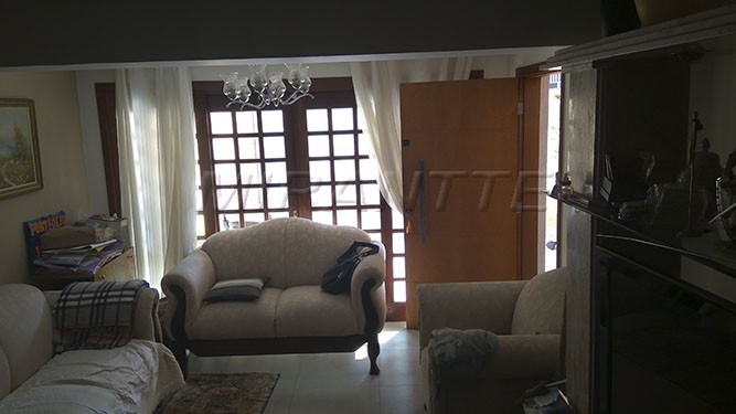 Sobrado de 276m² com 5 quartos em Horto Florestal