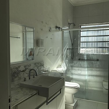 Sobrado de 136m² com 3 quartos em Santana