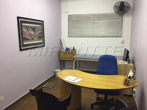 Comercial de 280m² em Jardim São Bento