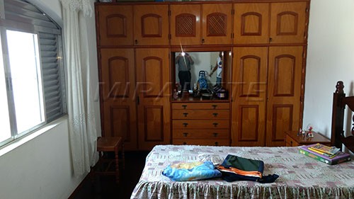 Casa terrea de 123m² com 3 quartos em Vila Nivi