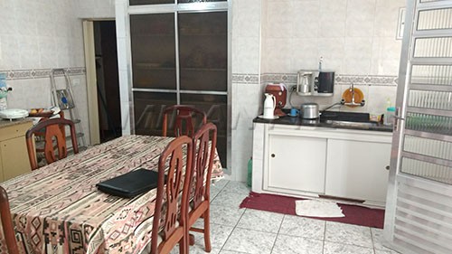 Casa terrea de 123m² com 3 quartos em Vila Nivi