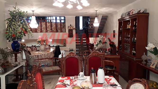 Sobrado de 400m² com 4 quartos em Jardim França