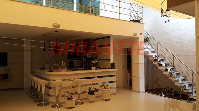 Sobrado de 400m² com 4 quartos em Jardim França