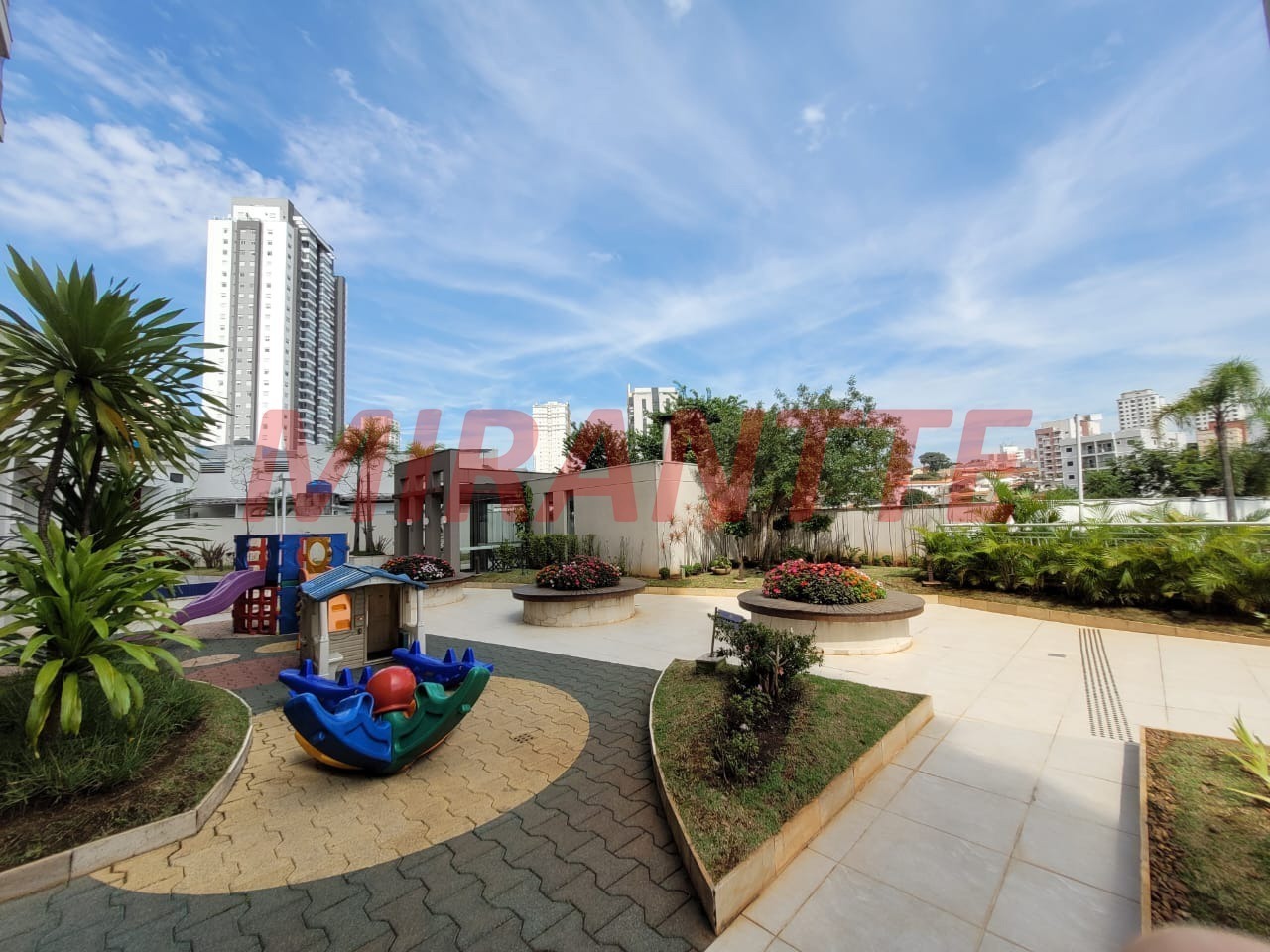 Apartamento de 65m² com 2 quartos em Santana