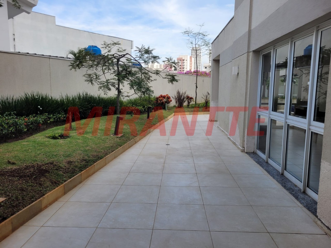 Apartamento de 65m² com 2 quartos em Santana