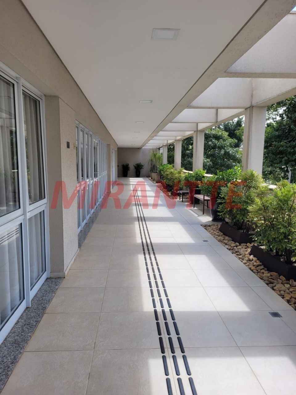 Apartamento de 65m² com 2 quartos em Santana