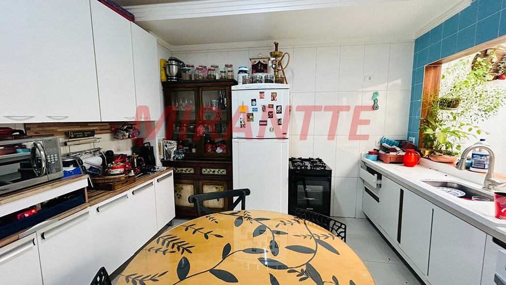 Cond. fechado de 90m² com 2 quartos em Santana