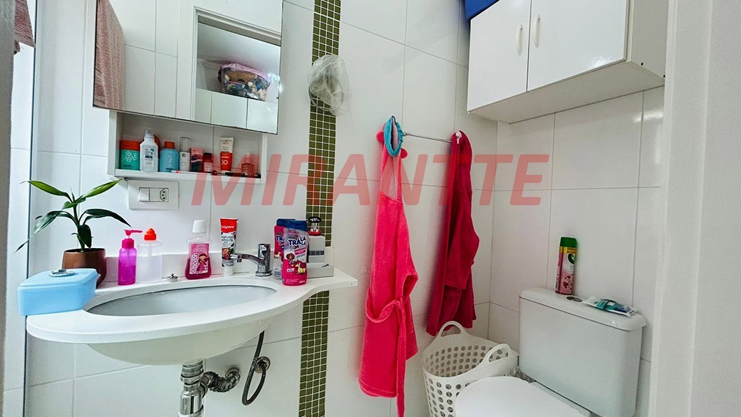 Cond. fechado de 90m² com 2 quartos em Santana