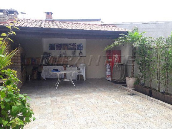 Sobrado de 236m² com 3 quartos em Mandaqui