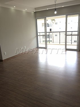 Apartamento com 3 quartos em Tremembe