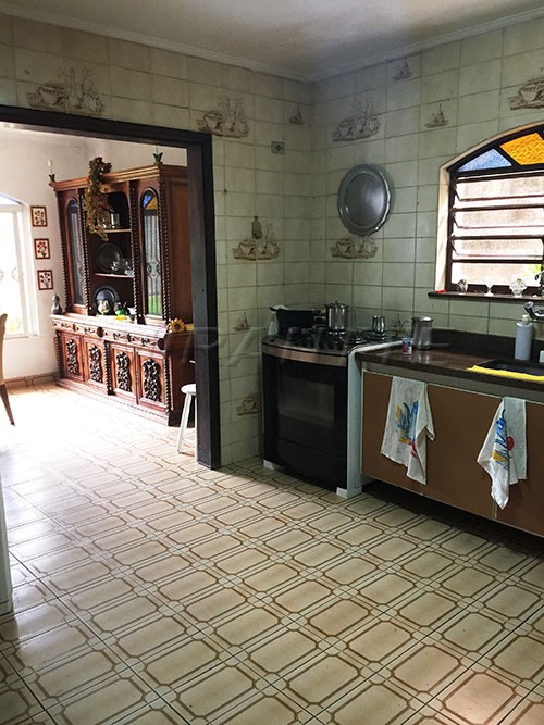 Sobrado de 366m² com 5 quartos em Jardim França