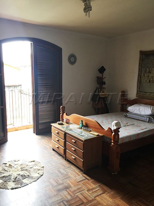 Sobrado de 366m² com 5 quartos em Jardim França