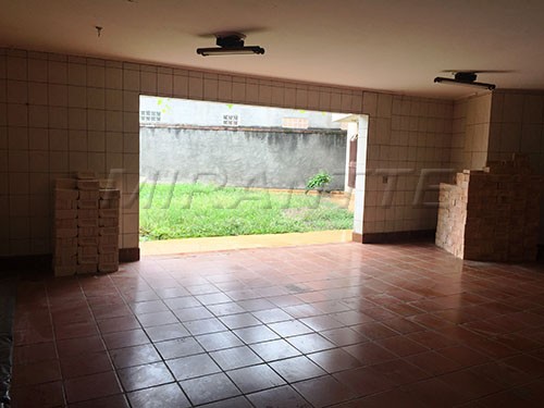 Sobrado de 366m² com 5 quartos em Jardim França
