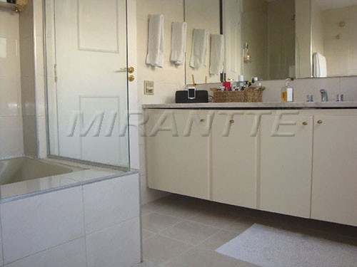 Apartamento de 140m² com 3 quartos em Perdizes