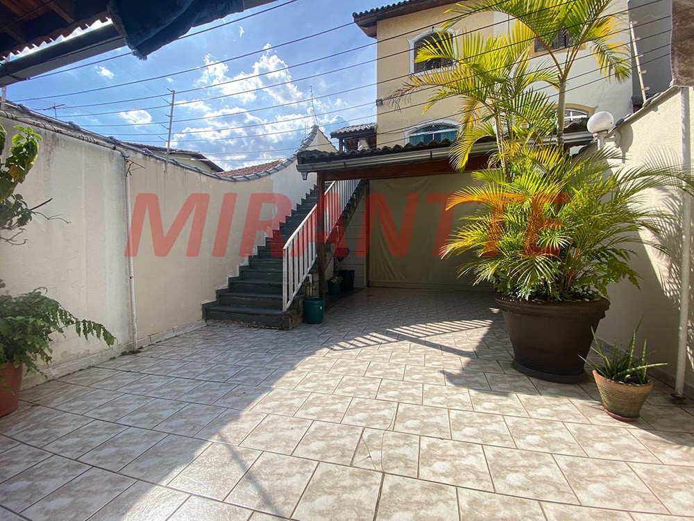 Sobrado de 210m² com 3 quartos em Vila Aliança