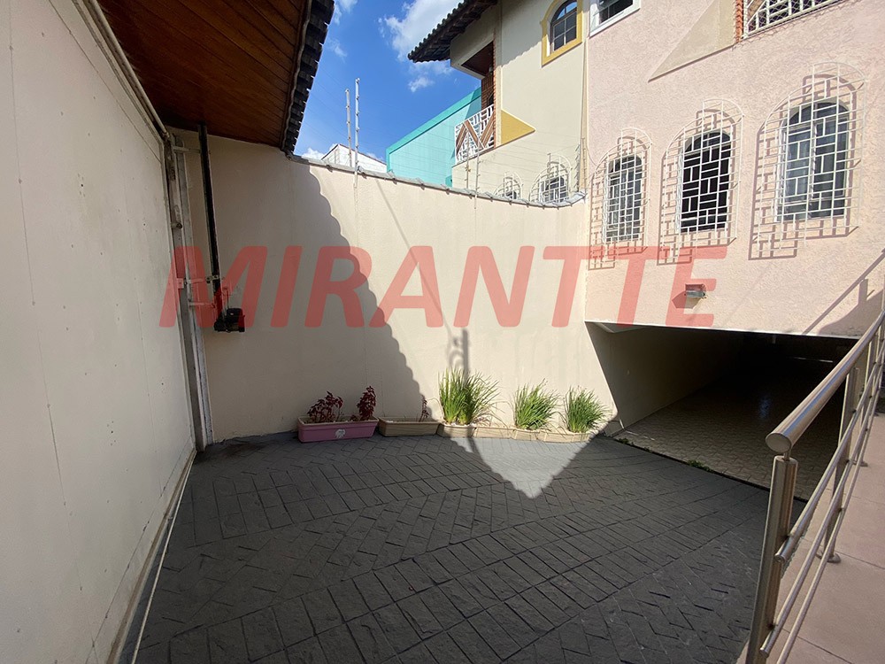 Sobrado de 210m² com 3 quartos em Vila Aliança