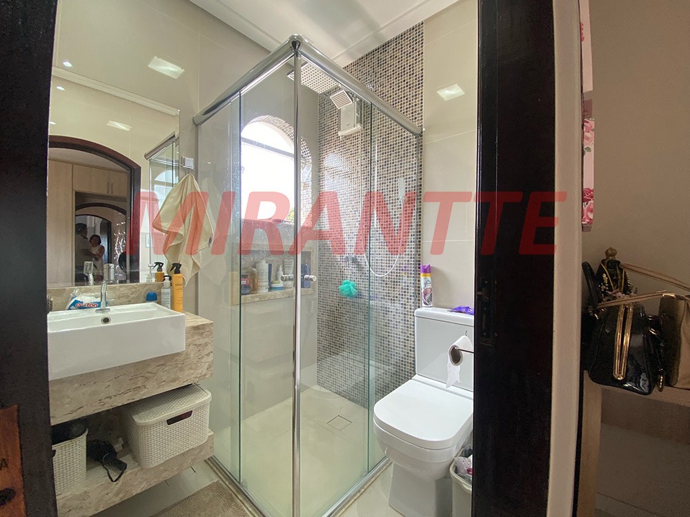 Sobrado de 210m² com 3 quartos em Vila Aliança
