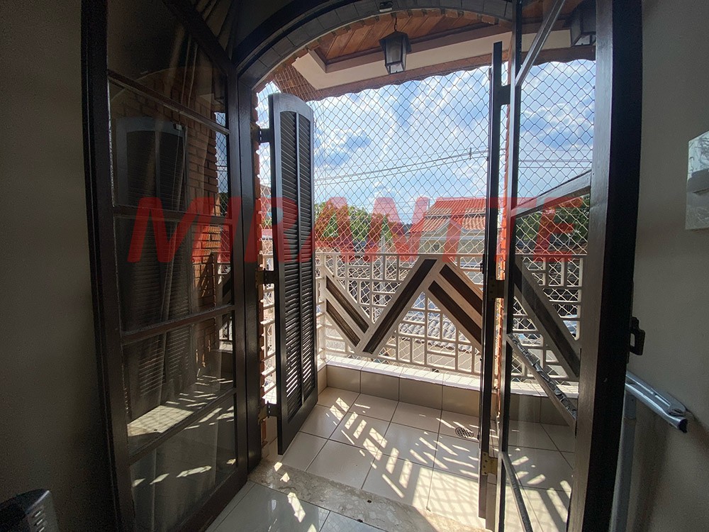 Sobrado de 210m² com 3 quartos em Vila Aliança