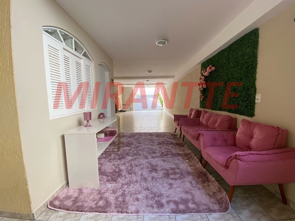 Sobrado de 210m² com 3 quartos em Vila Aliança